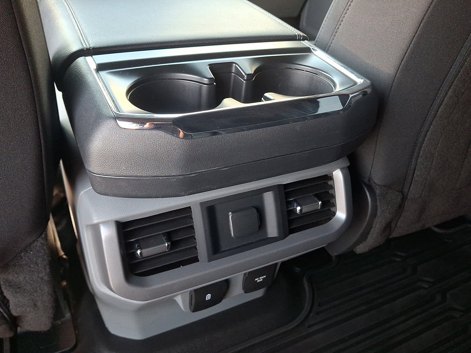 2023 Ford F-150 Lightning Pro