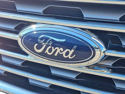2020 Ford Edge SE