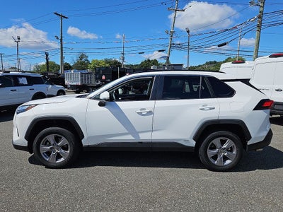 2022 Toyota RAV4 Hybrid XLE