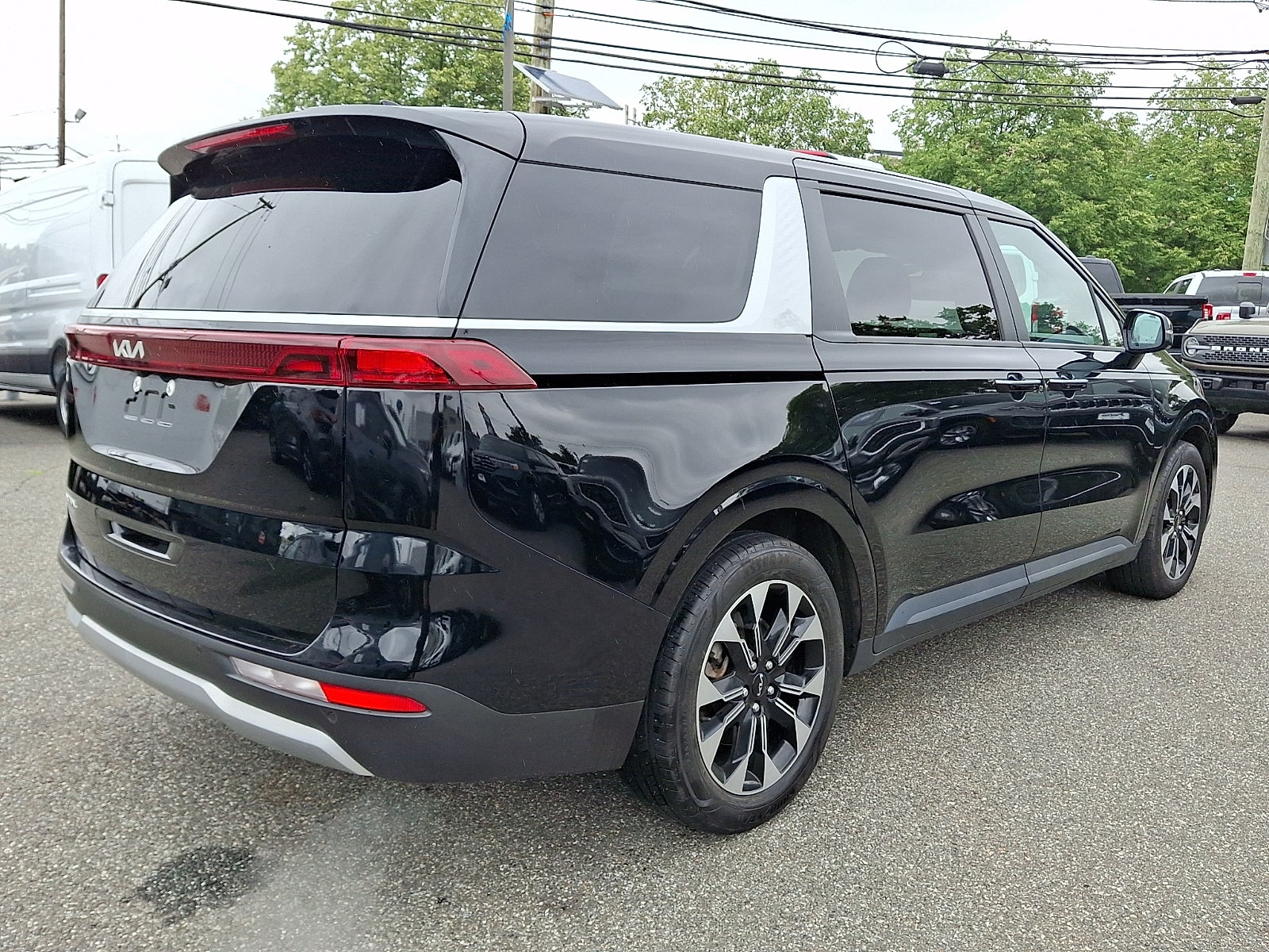 2024 Kia Carnival EX
