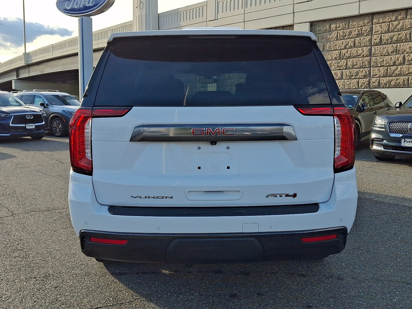 2021 GMC Yukon 4WD AT4