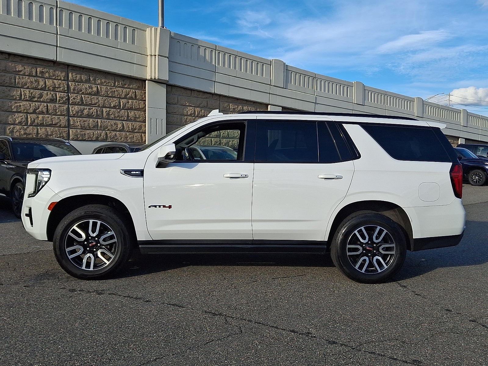 2021 GMC Yukon 4WD AT4