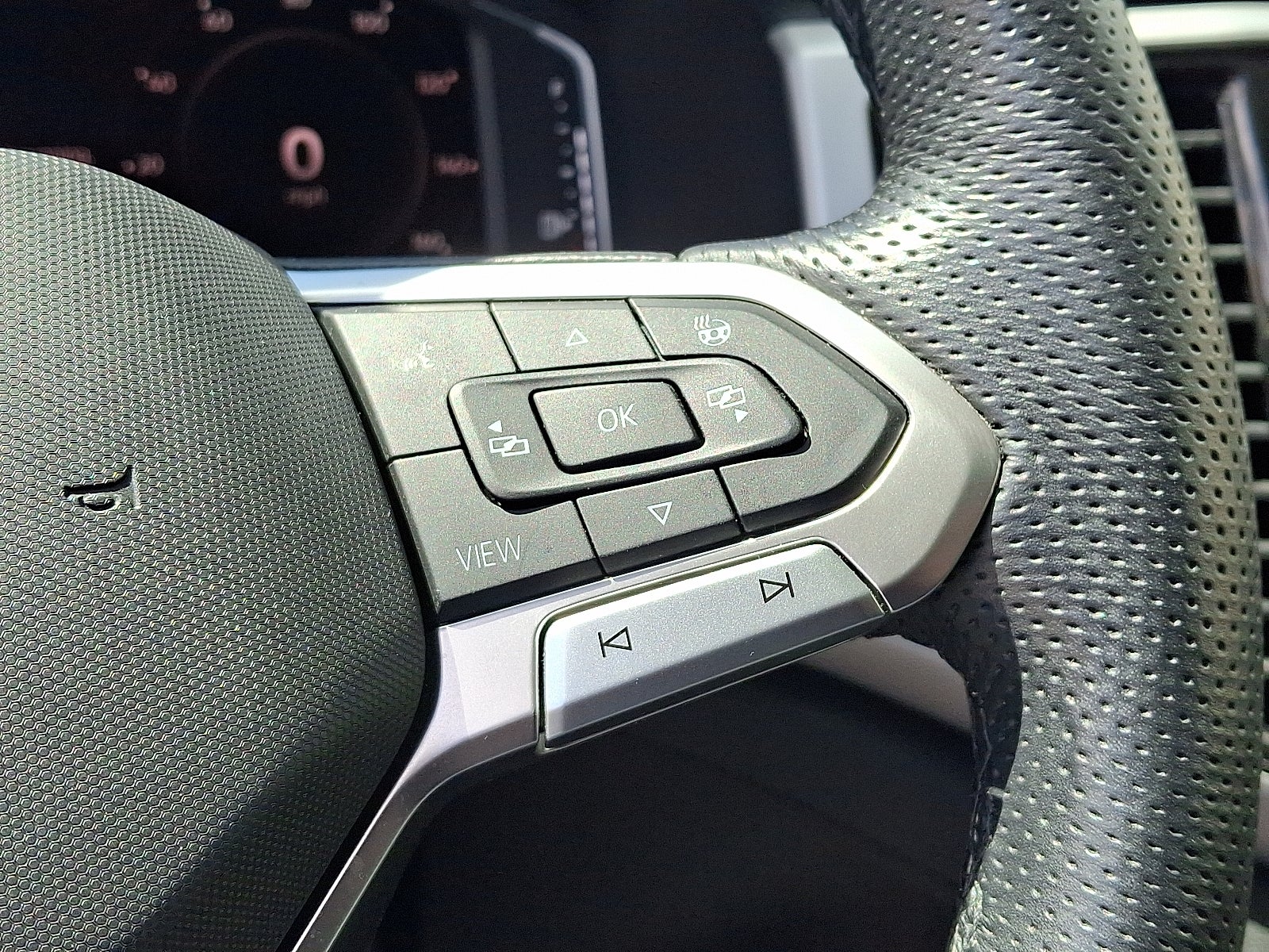 2023 Volkswagen Atlas 3.6L V6 SEL Premium R-Line