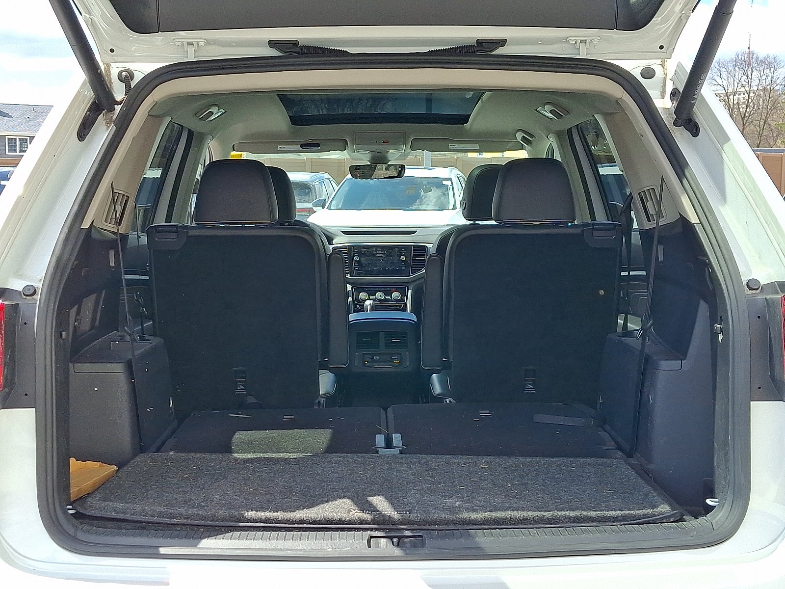 2023 Volkswagen Atlas 3.6L V6 SEL Premium R-Line