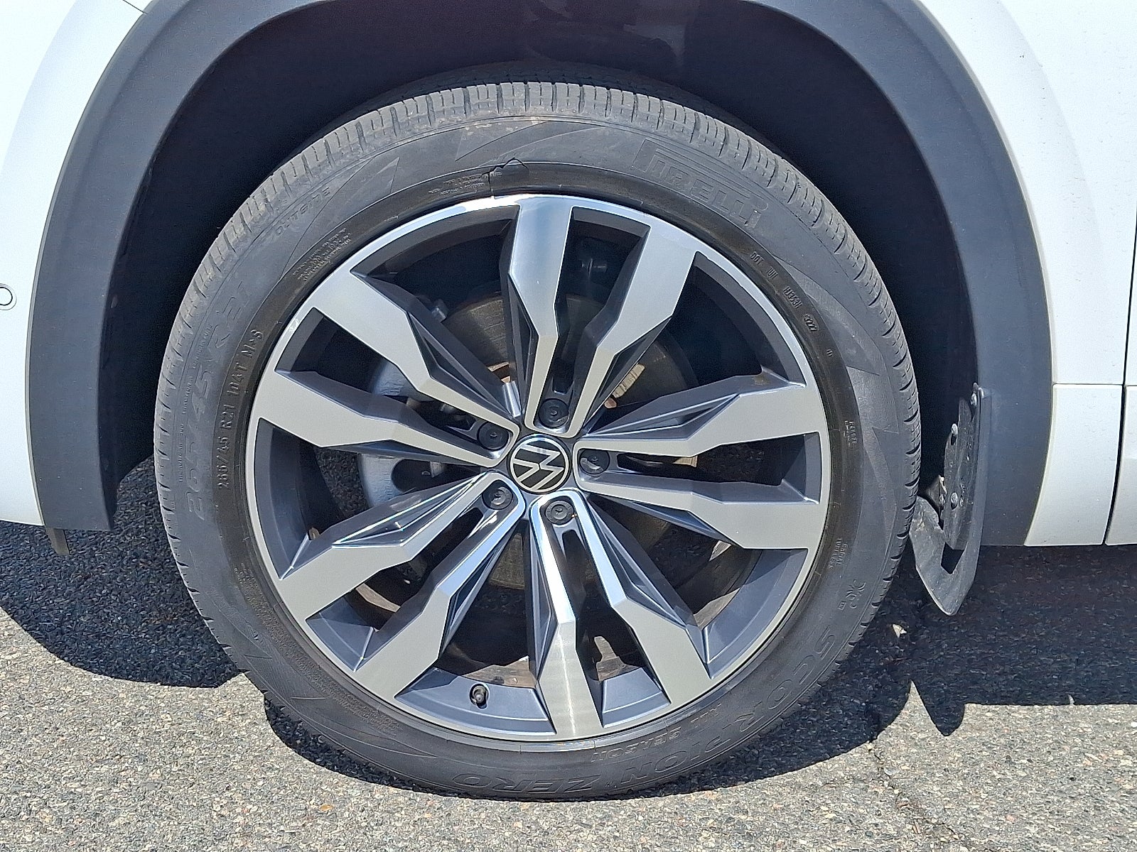 2023 Volkswagen Atlas 3.6L V6 SEL Premium R-Line