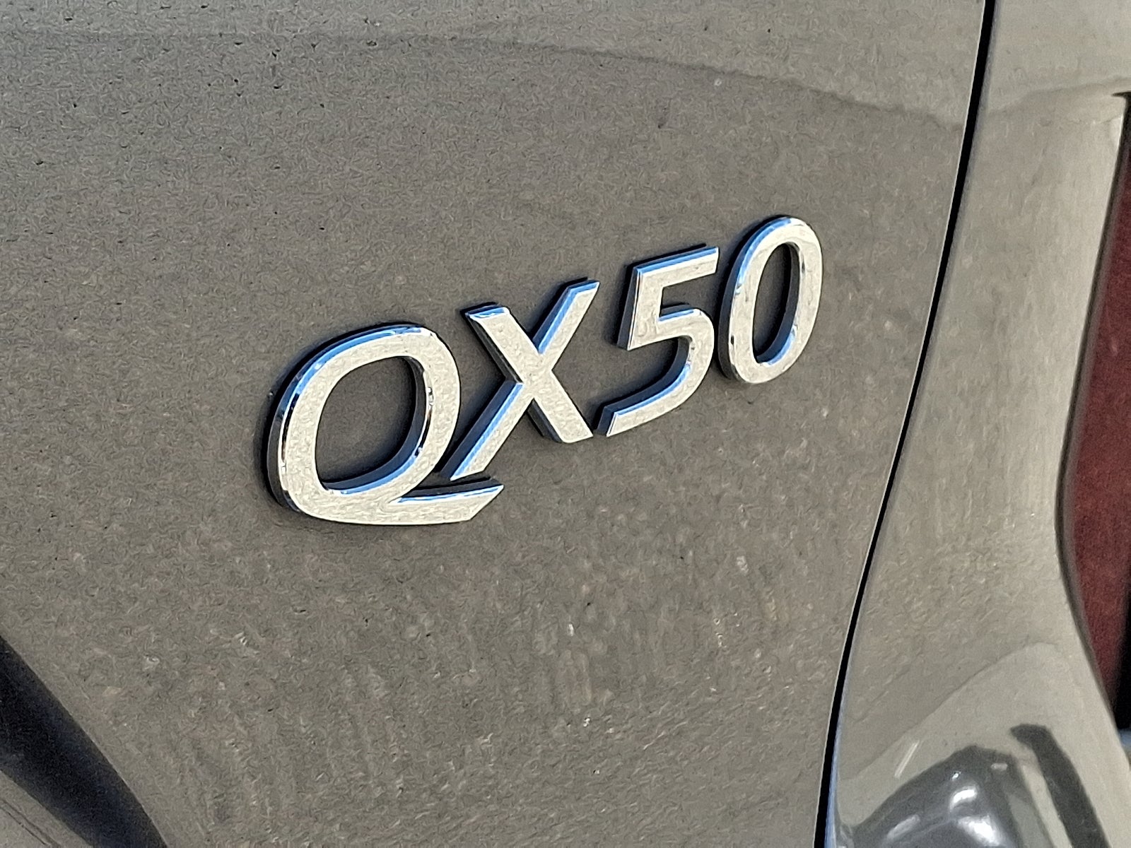 2023 INFINITI QX50 LUXE