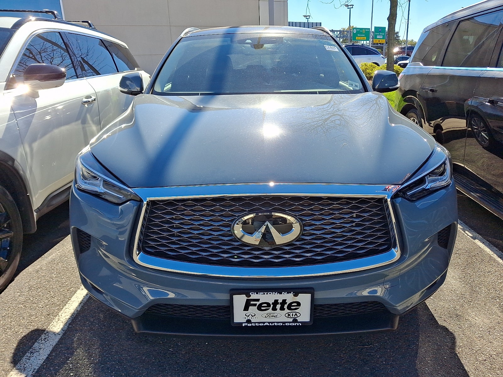 2023 INFINITI QX50 LUXE AWD