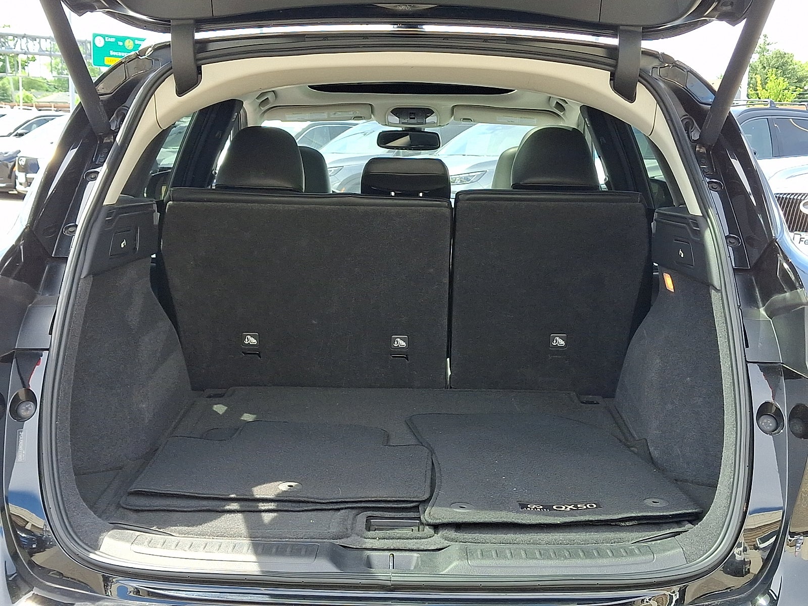 2019 INFINITI QX50 LUXE