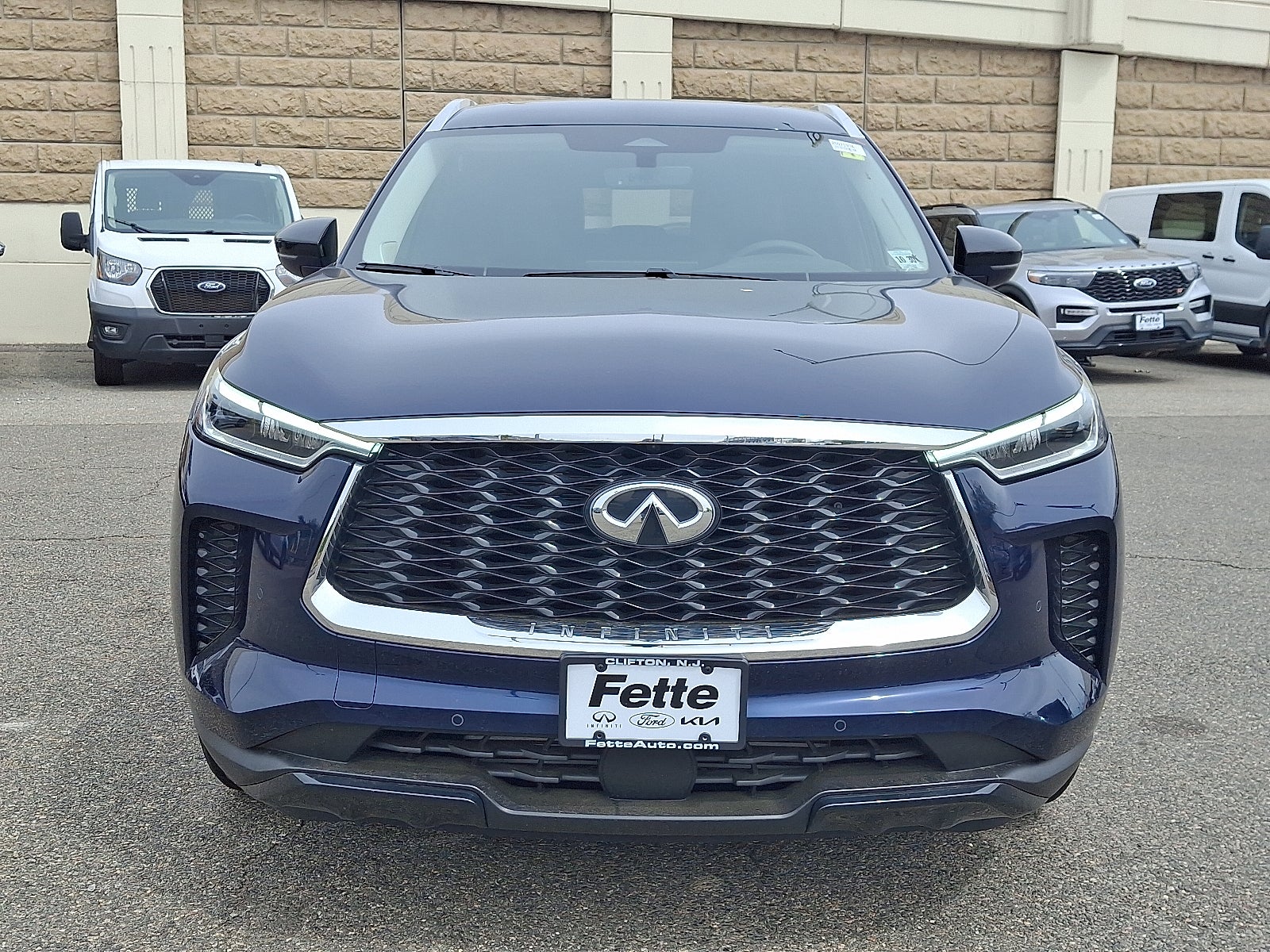 2025 INFINITI QX60 LUXE