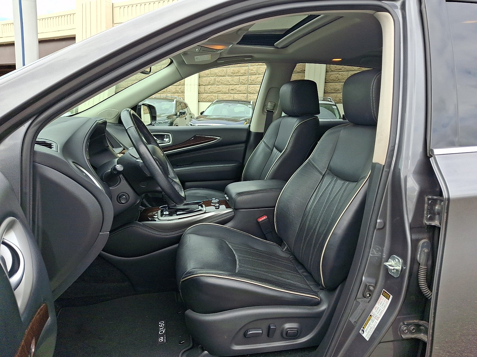 2019 INFINITI QX60 LUXE