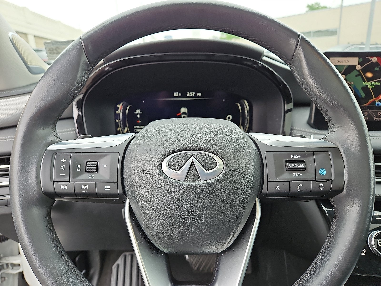 2023 INFINITI QX60 LUXE