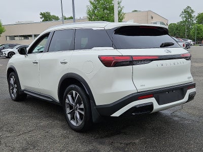2023 INFINITI QX60 LUXE