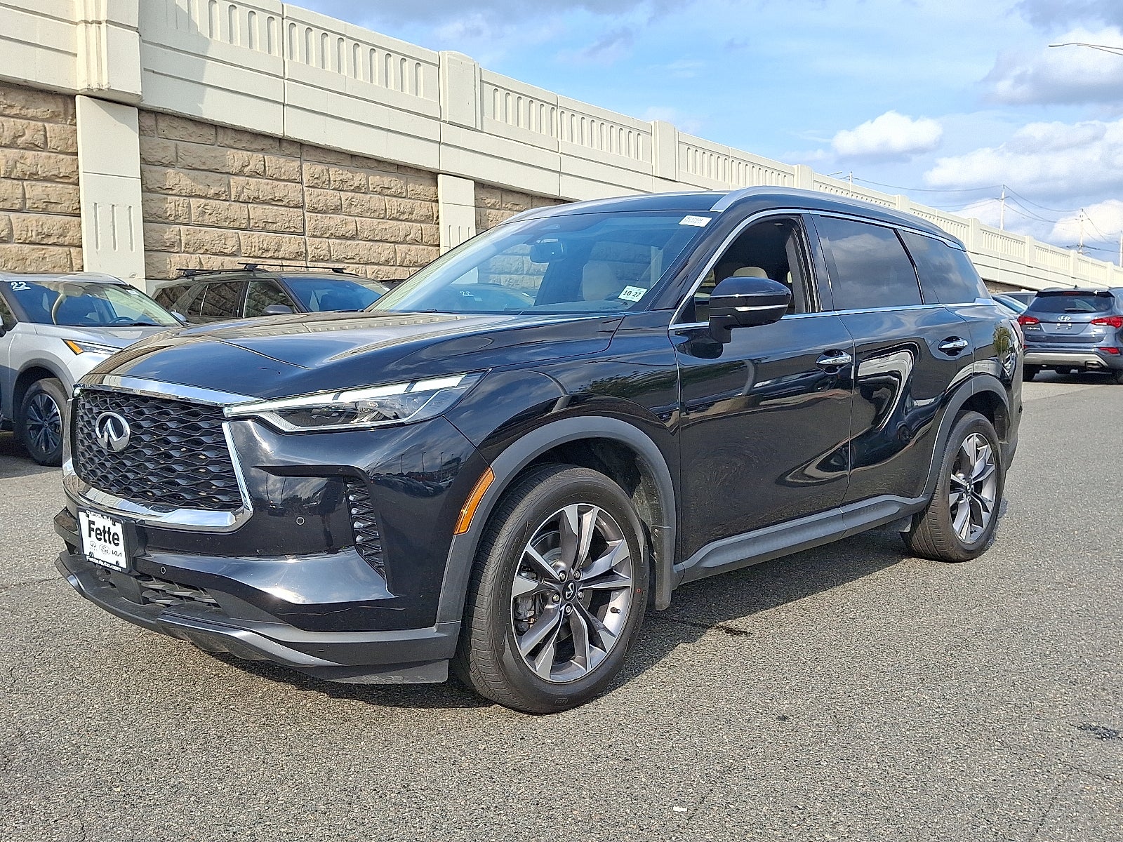 2022 INFINITI QX60 LUXE