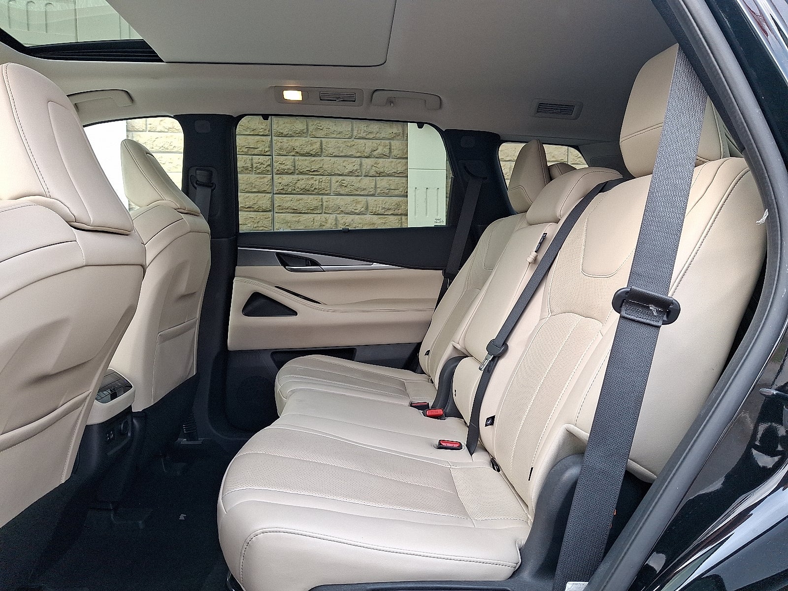 2022 INFINITI QX60 LUXE
