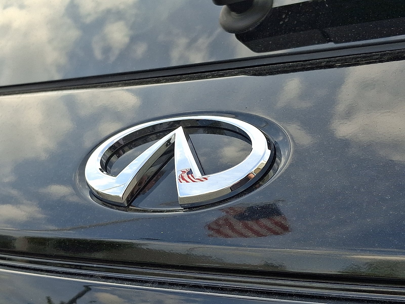 2022 INFINITI QX60 LUXE
