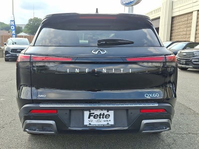 2022 INFINITI QX60 LUXE