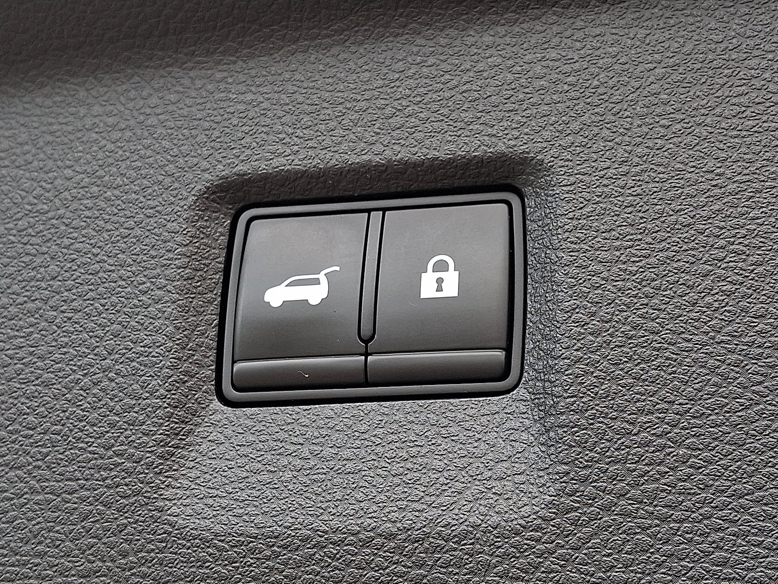 2022 INFINITI QX60 LUXE