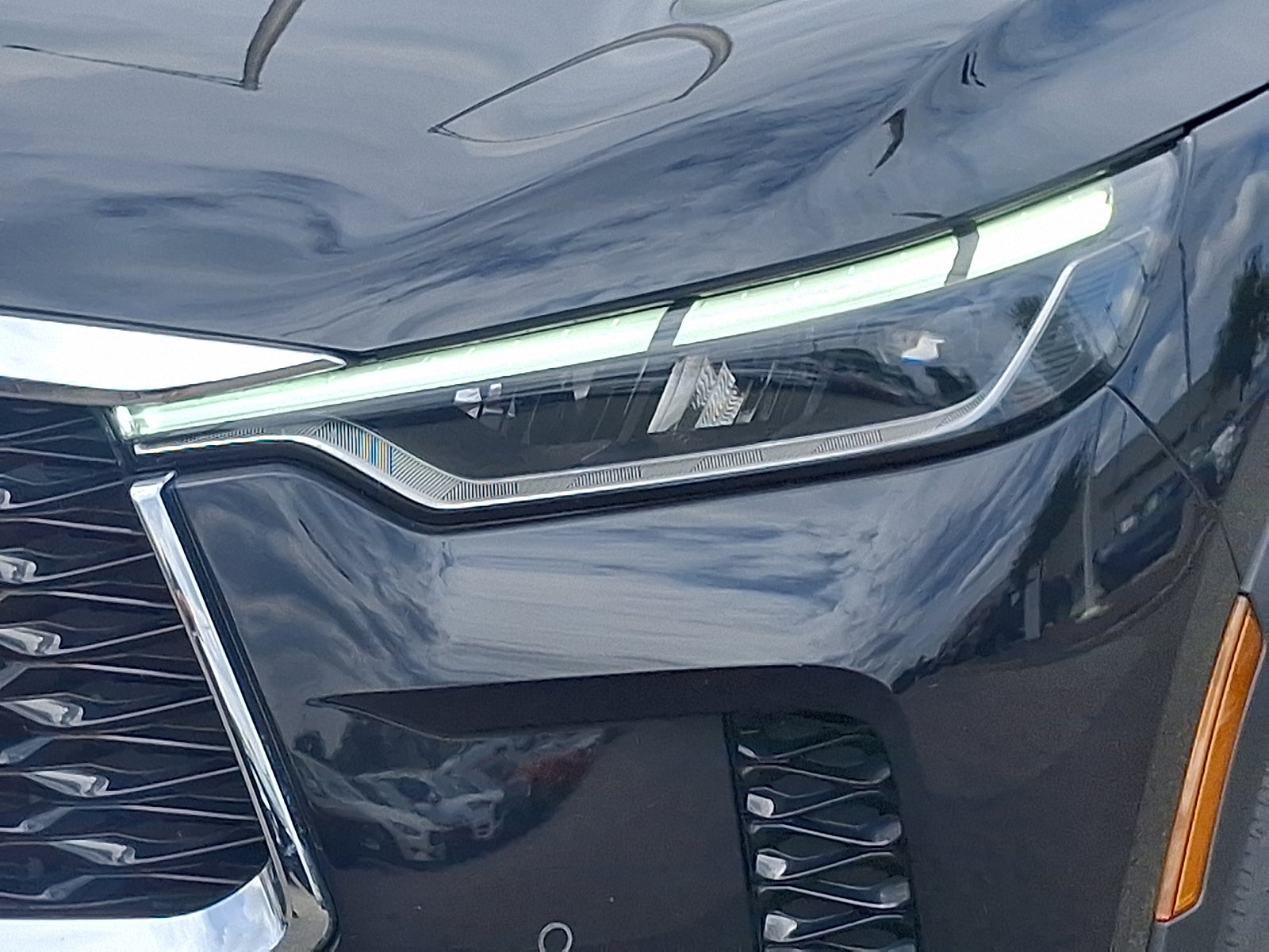 2022 INFINITI QX60 LUXE