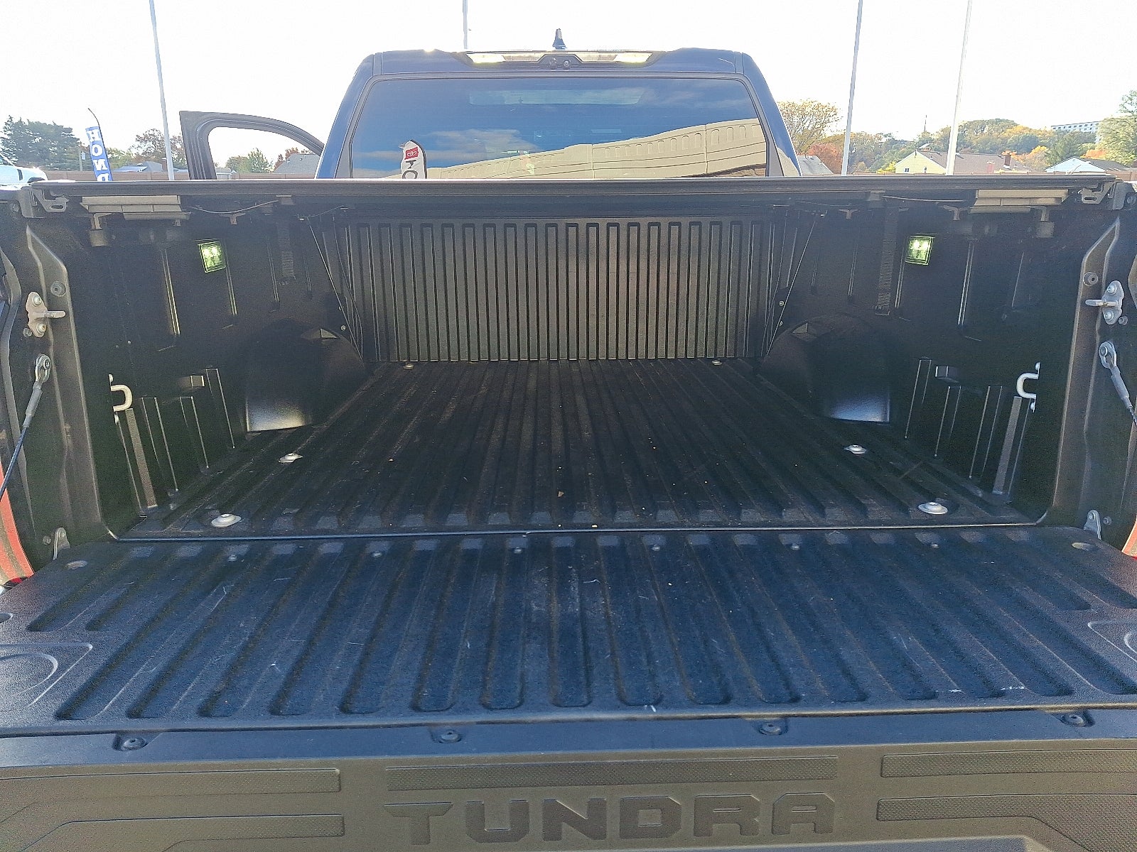 2022 Toyota Tundra Hybrid Platinum