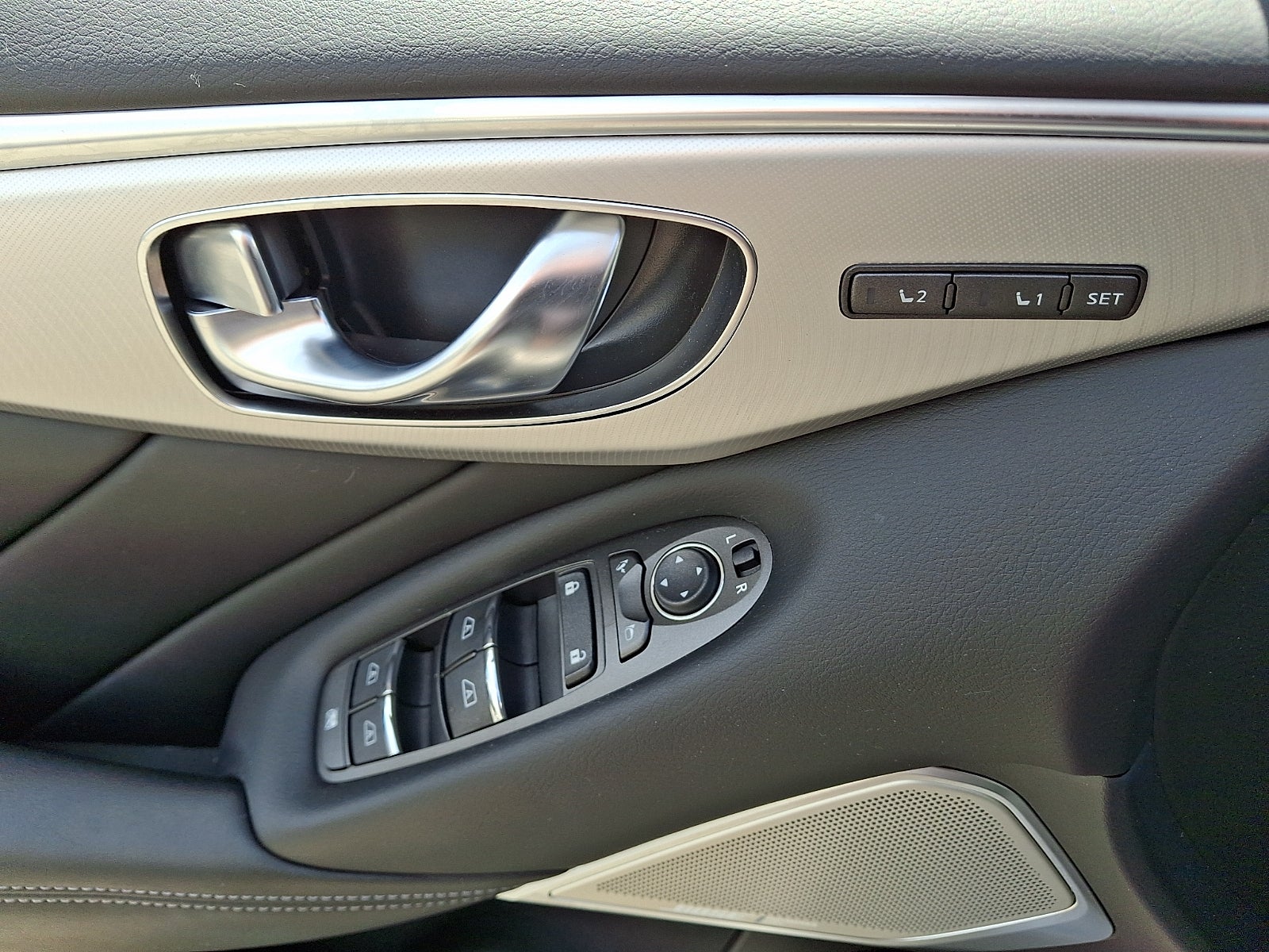 2023 INFINITI Q50 LUXE AWD