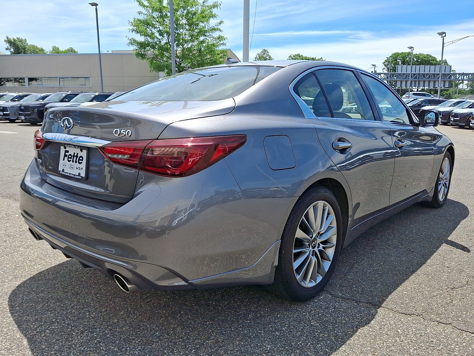 2023 INFINITI Q50 LUXE