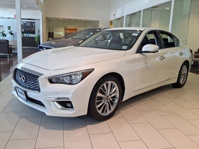 2023 INFINITI Q50 LUXE