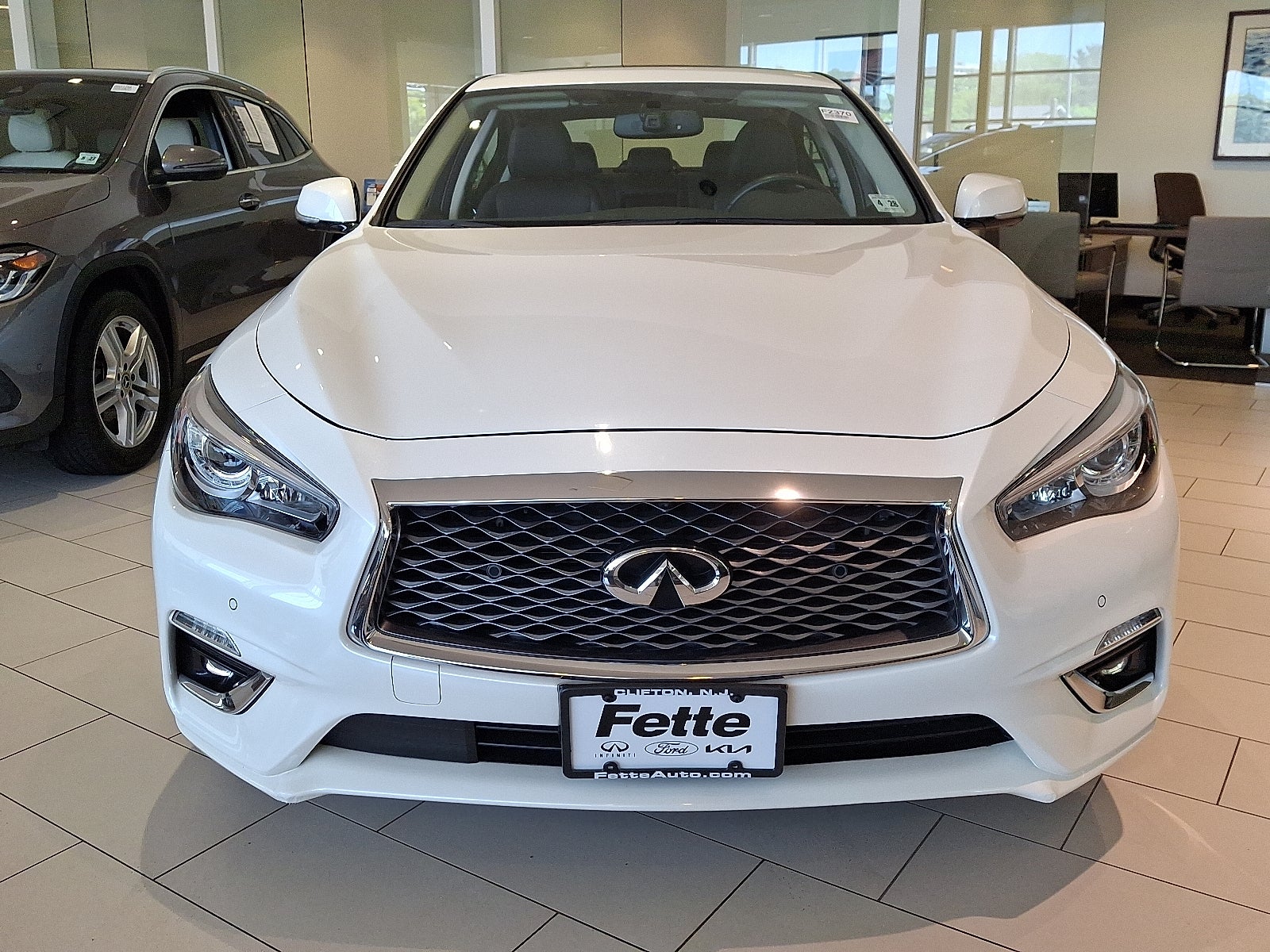 2023 INFINITI Q50 LUXE