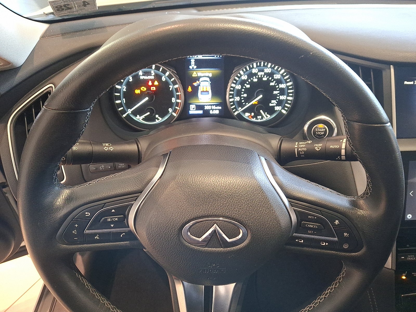 2023 INFINITI Q50 LUXE