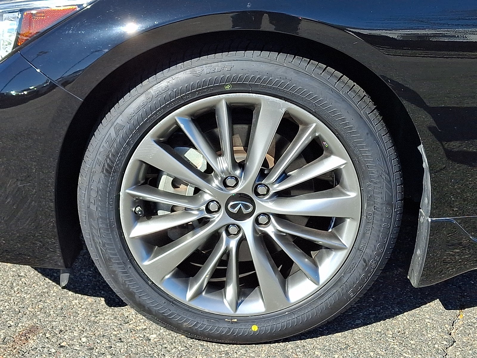 2023 INFINITI Q50 LUXE AWD