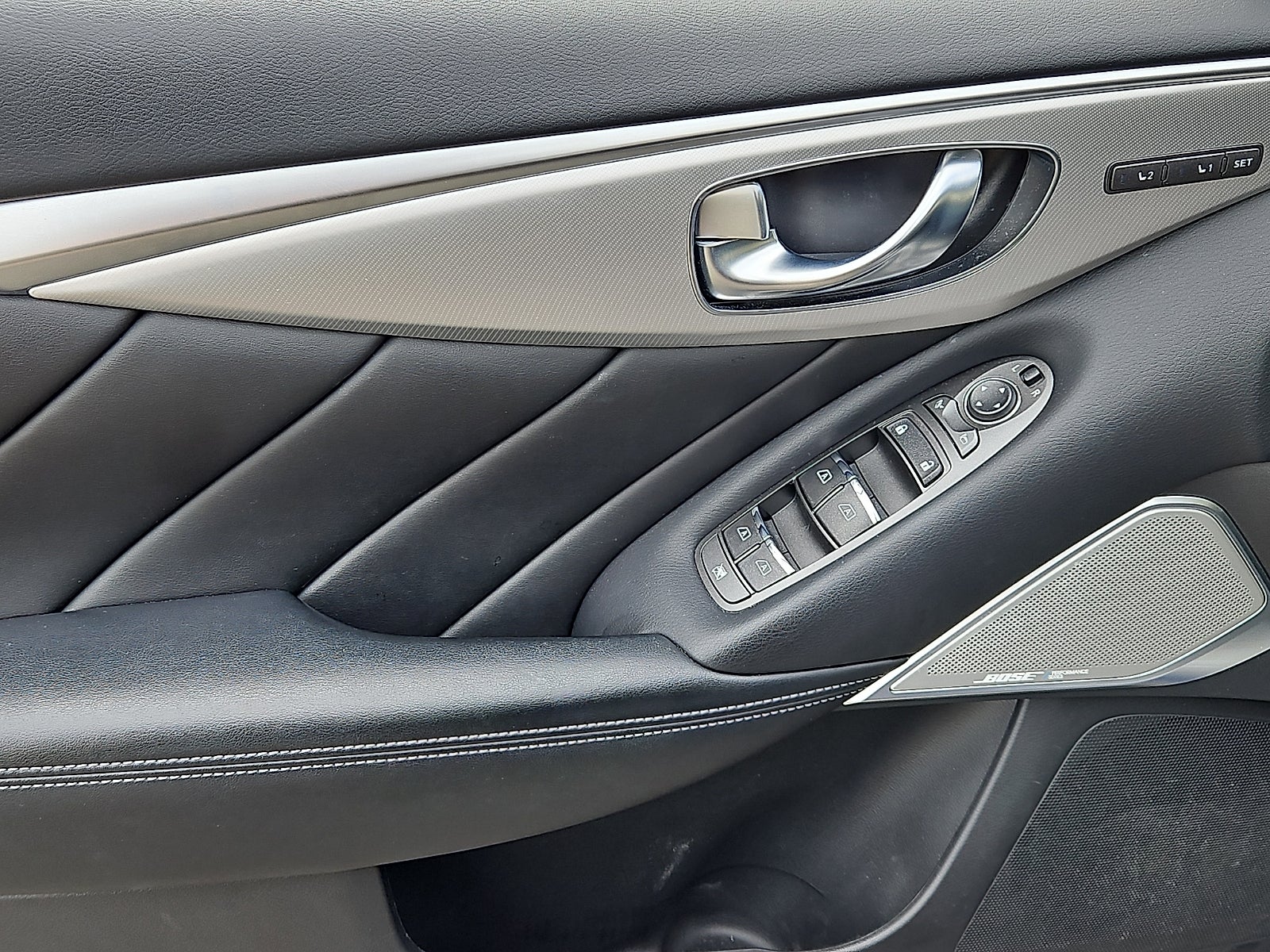 2023 INFINITI Q50 LUXE AWD