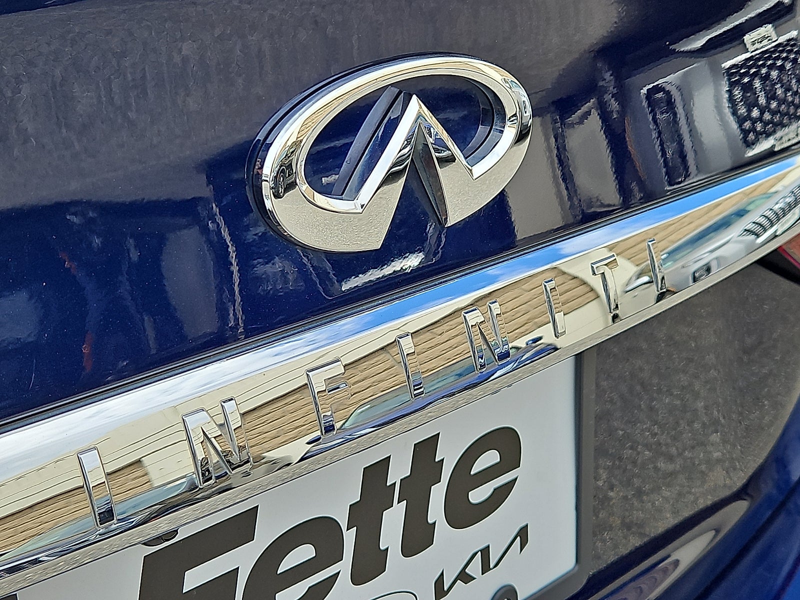 2023 INFINITI Q50 LUXE AWD