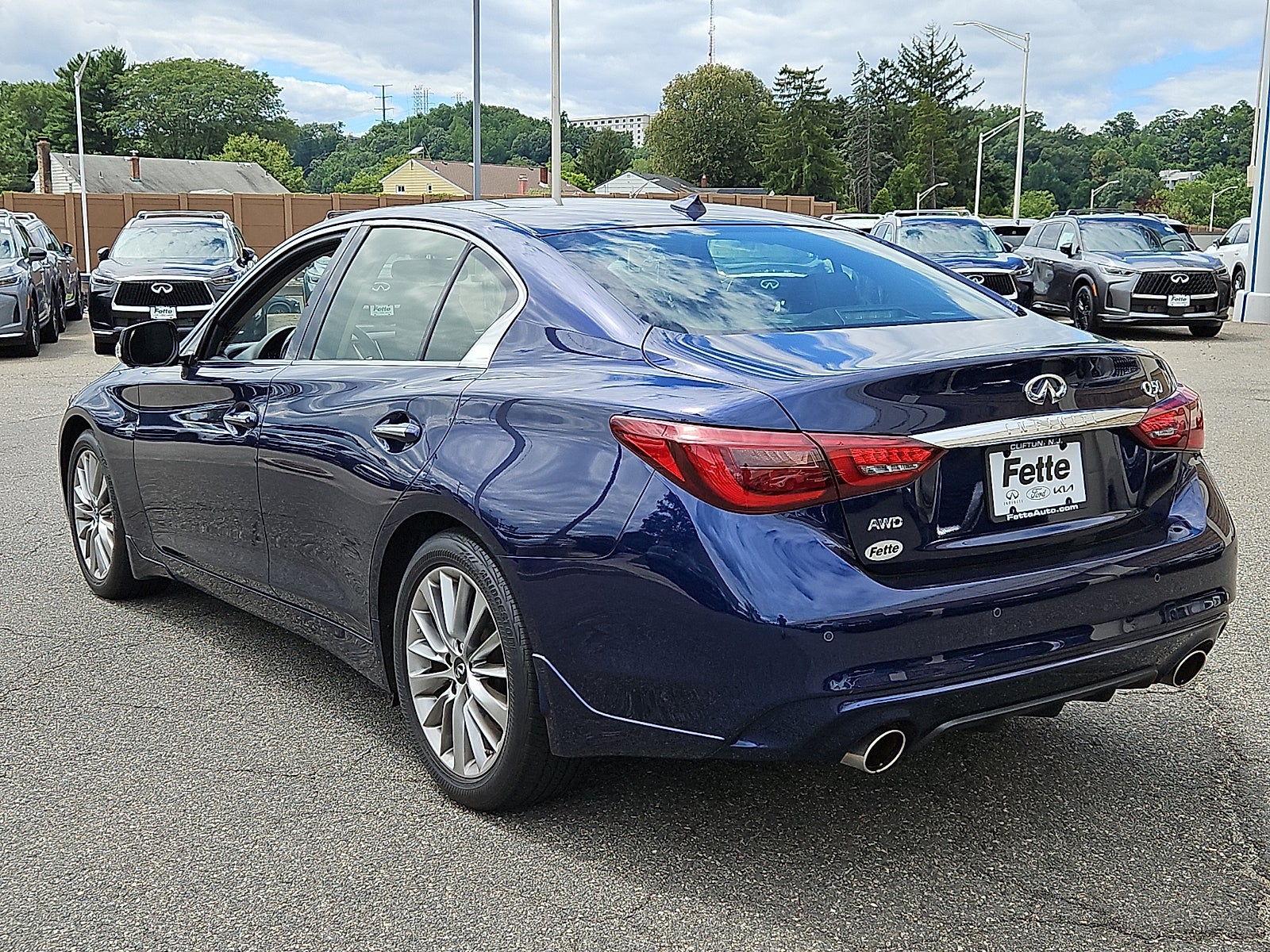 2023 INFINITI Q50 LUXE AWD