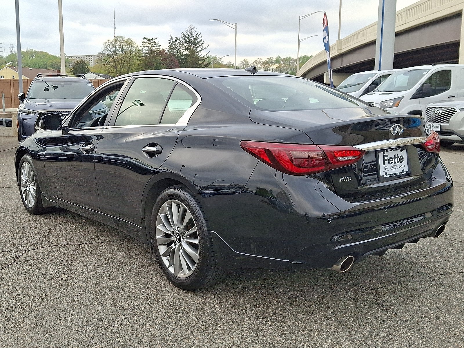 2023 INFINITI Q50 LUXE