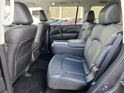 2023 INFINITI QX80 LUXE