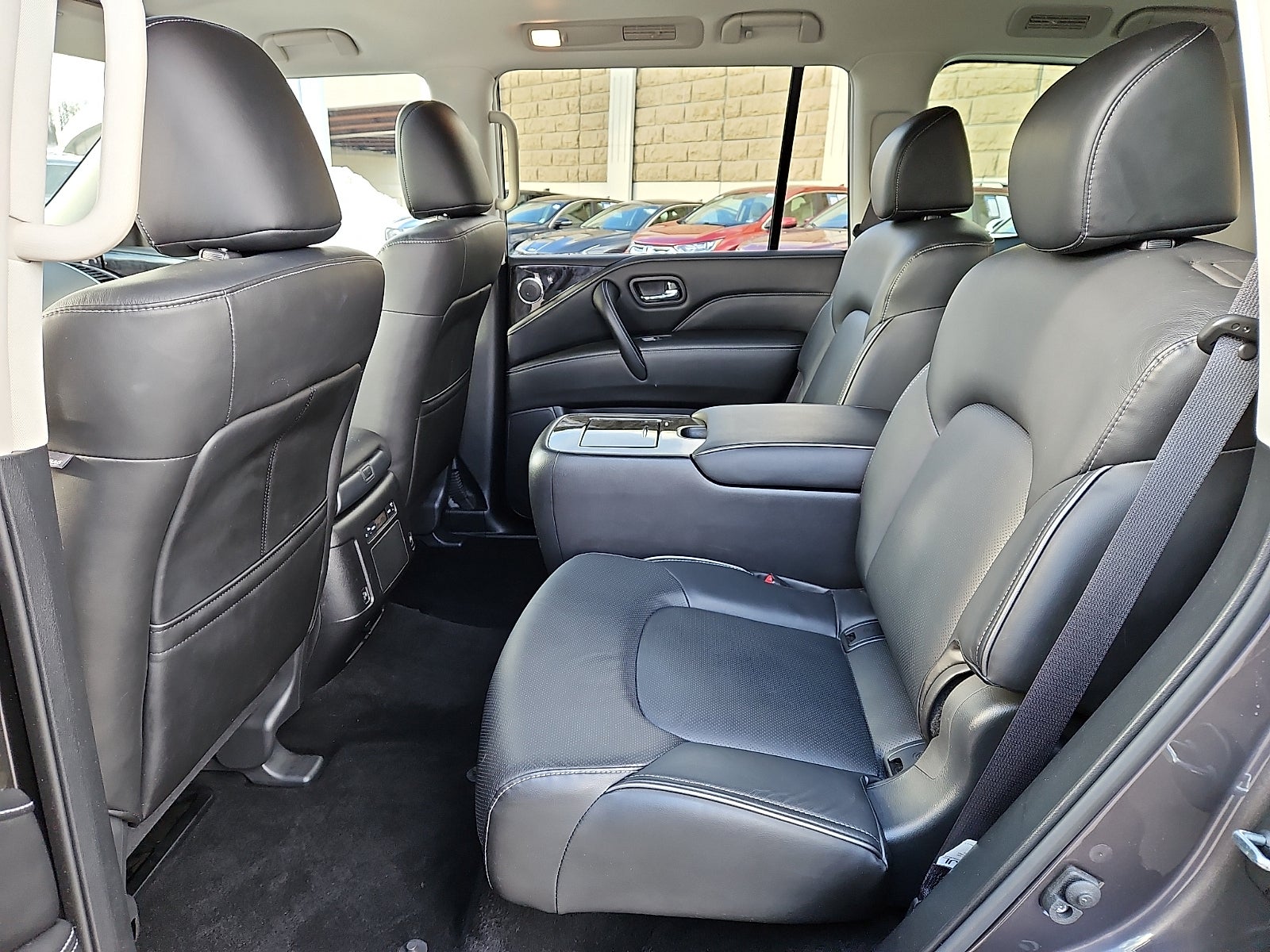 2023 INFINITI QX80 LUXE