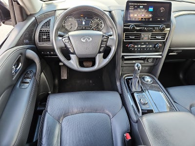 2023 INFINITI QX80 LUXE