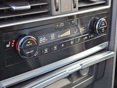 2023 INFINITI QX80 LUXE