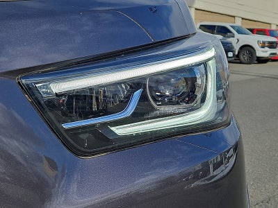 2023 INFINITI QX80 LUXE