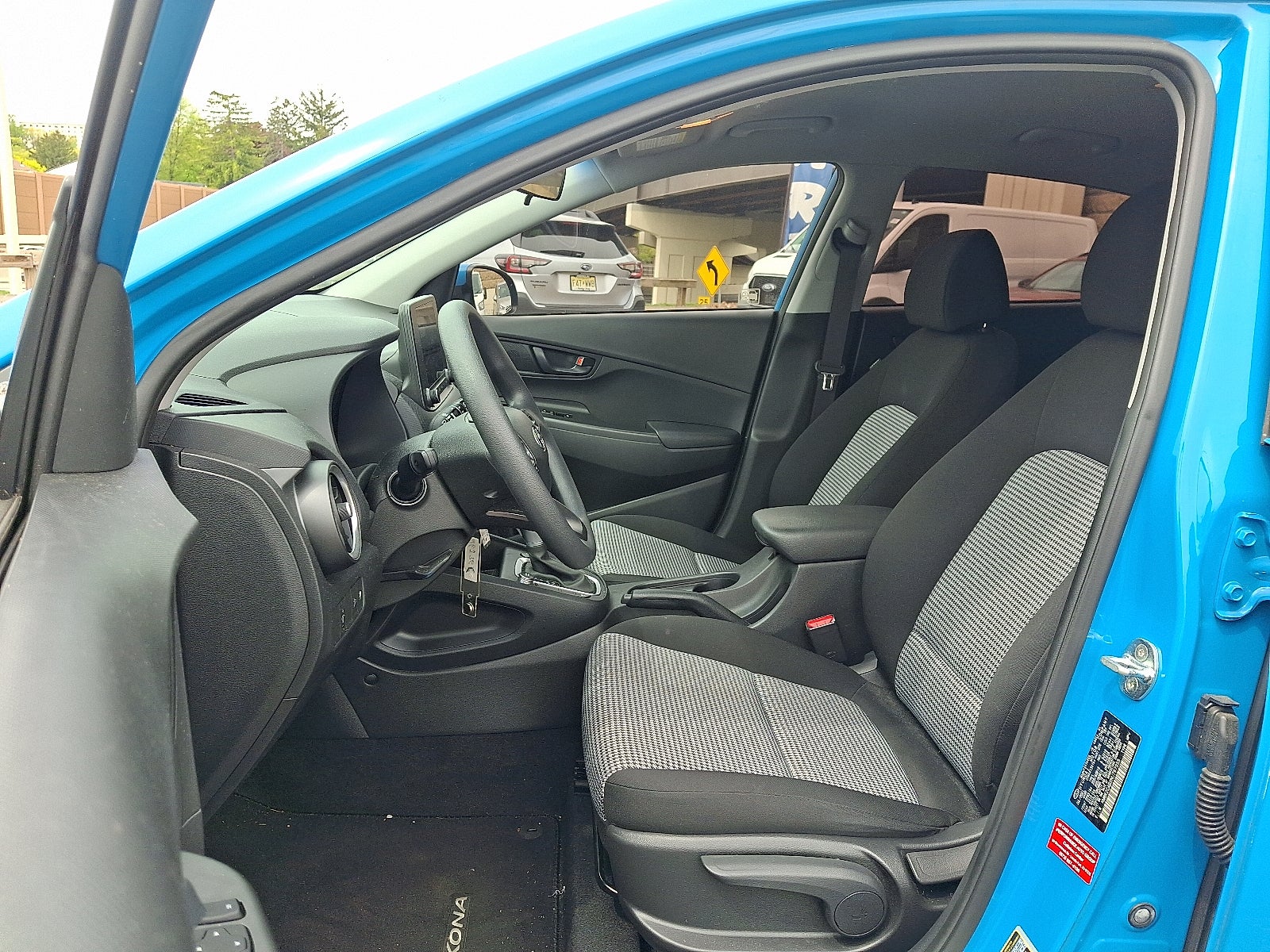2022 Hyundai Kona SE